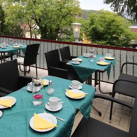 Yoga Jasmin Ehemals Eberhardt-burghardt 酒店 3*