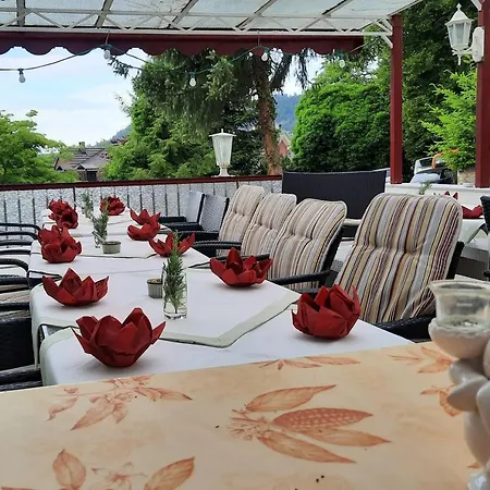 Yoga Jasmin Ehemals Eberhardt-burghardt 巴登韦勒