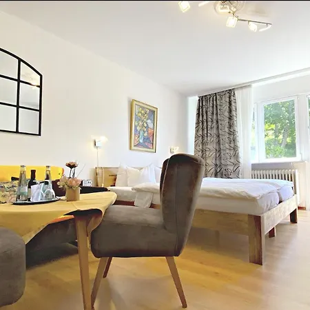 Yoga Jasmin Ehemals Eberhardt-burghardt 3* Μπάντενβαϊλερ